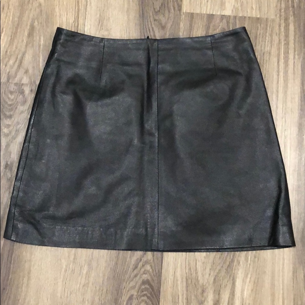BB Dakota 100% leather skirt